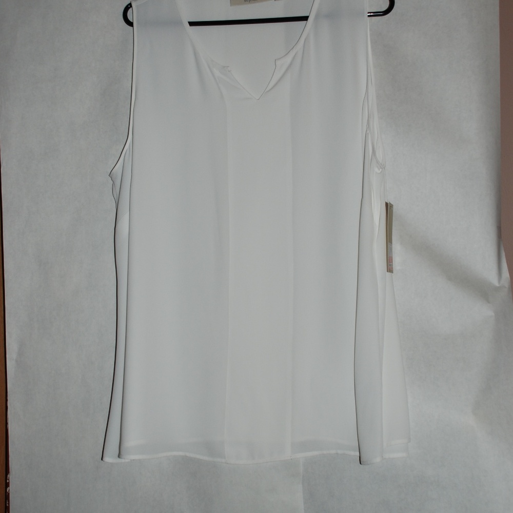 NWT Sleeveless Blouse (Tank)